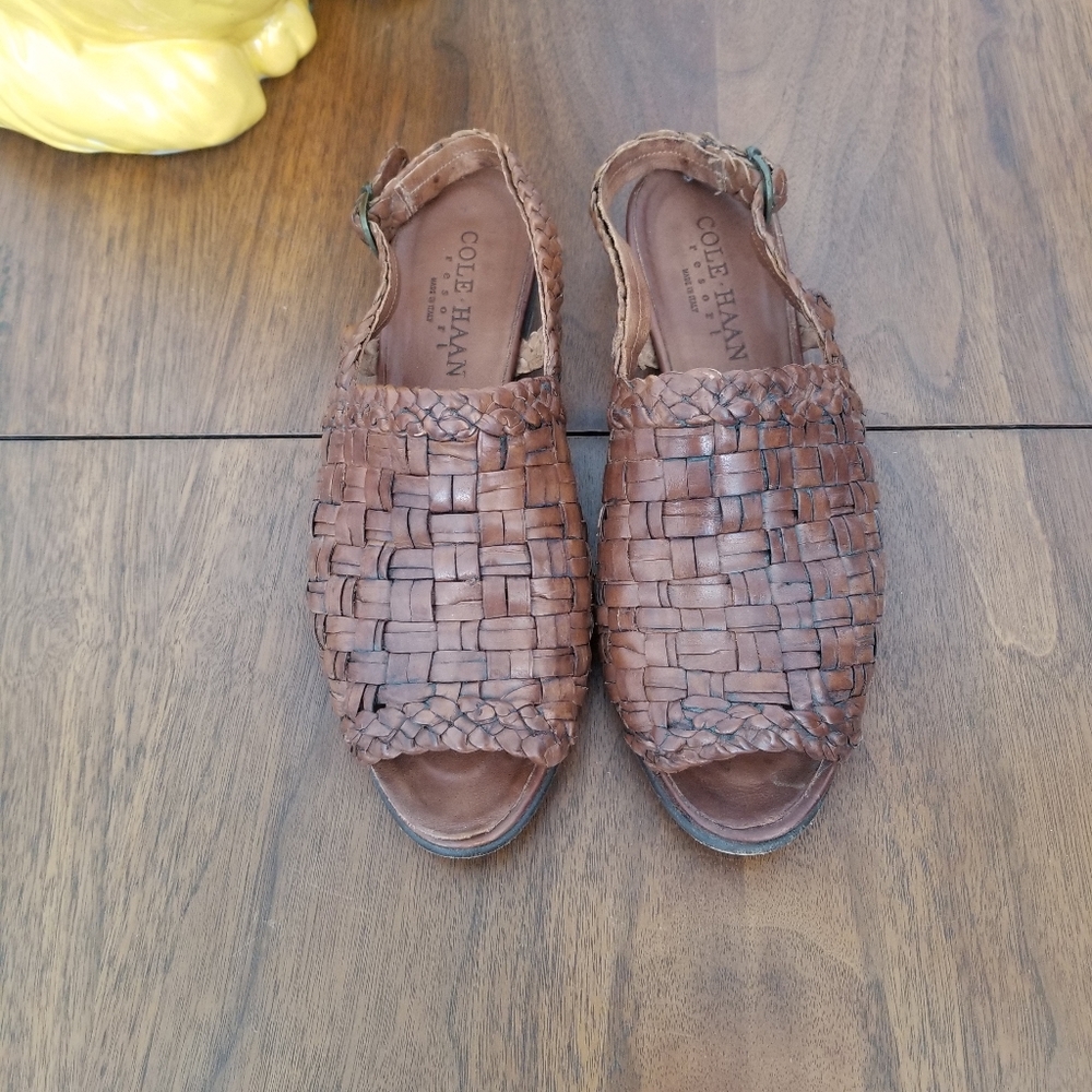 Cole Haan, size us 8, brown made in Italy leather sandal